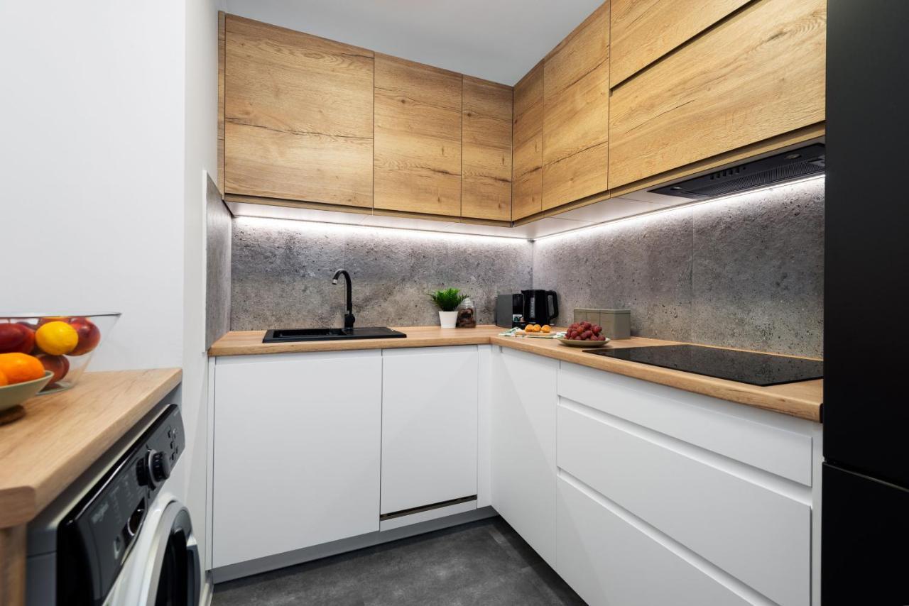 Kairos Apartments - Silver - Darmowy Parking, Scisle Centrum Gliwice Bagian luar foto